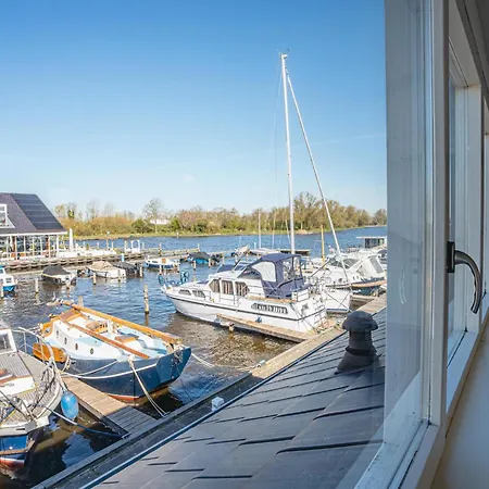 Het Kraaijennest Miva *