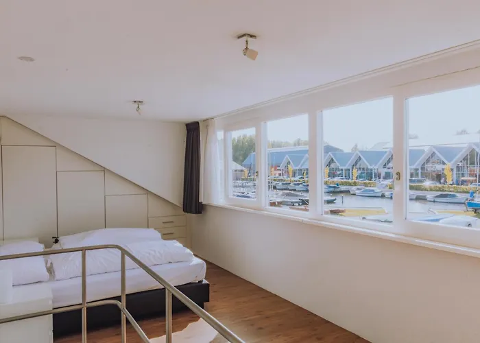 Het Kraaijennest Miva Uitgeest